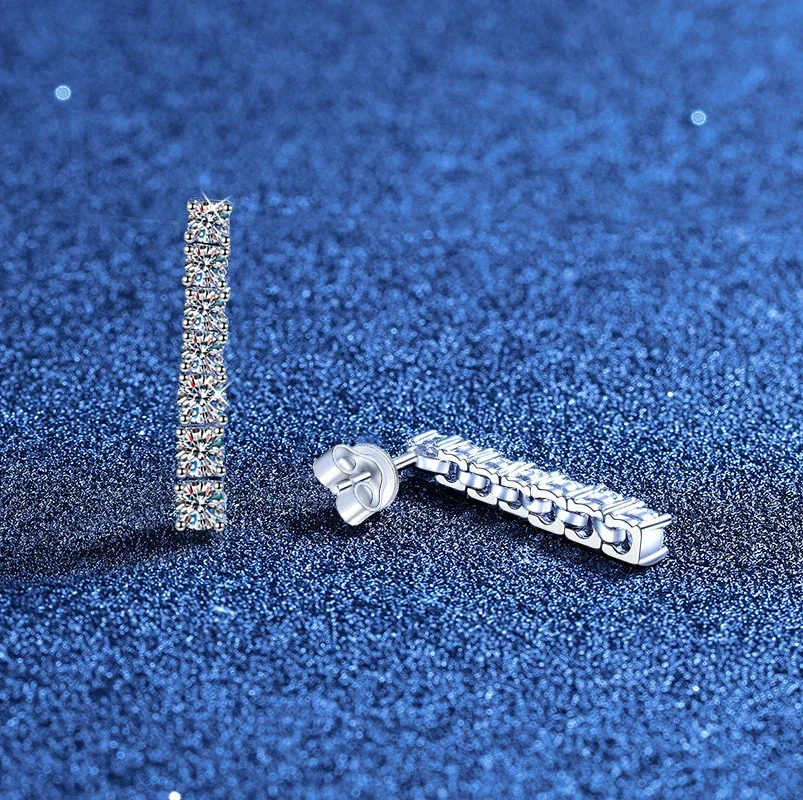 Sleek Bar Row 925 Sterling Silver Moissanite Stud Earrings