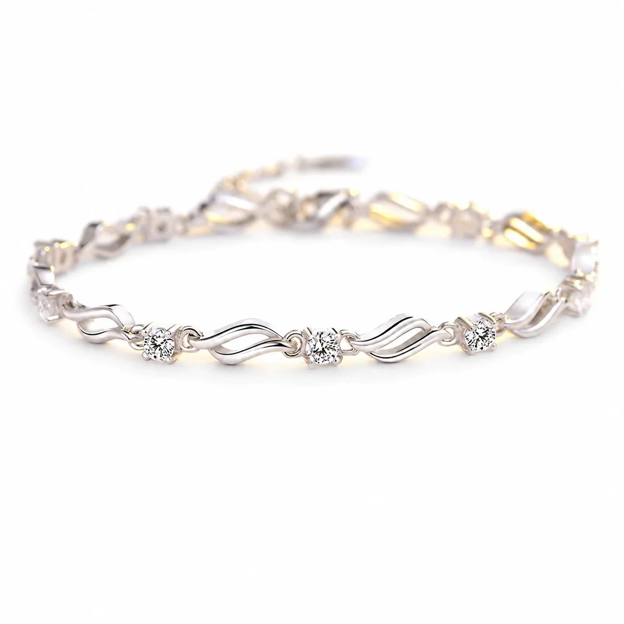 Twisted-Link Round CZ White Gold-Plated 925 Sterling Silver Bracelet