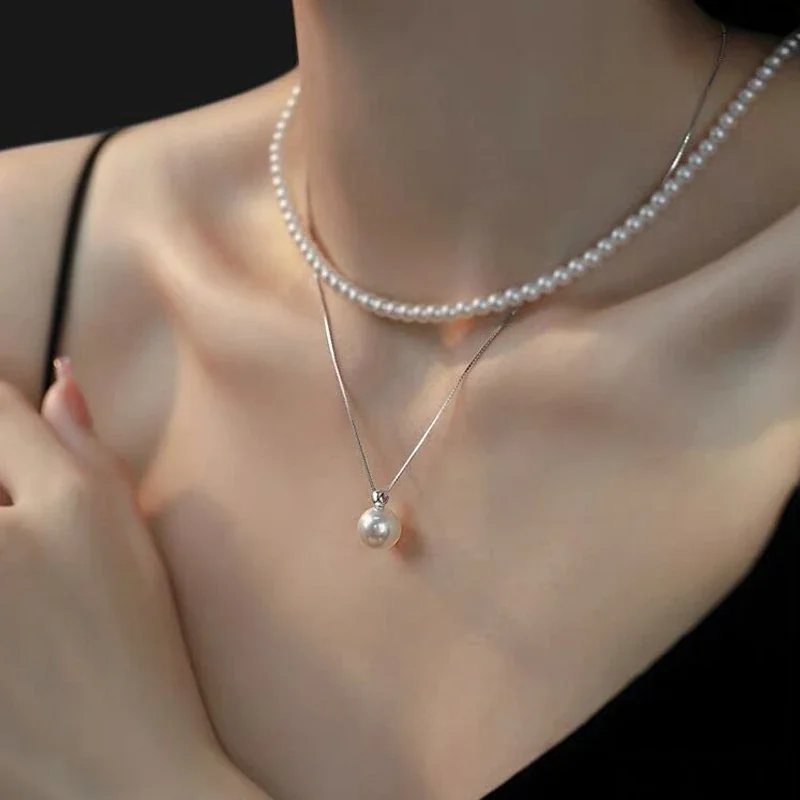 Lustrous 925 Sterling Silver Round Shell Pearl Box Chain Necklace