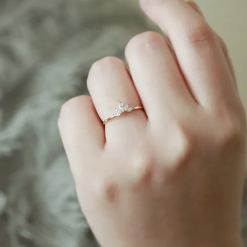 Delicate 925 Sterling Silver Five-Marquise Clear Stone Ring