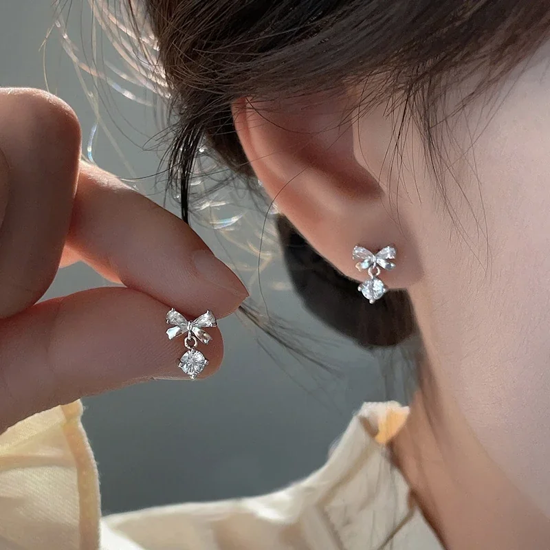 Delicate 925 Sterling Silver Bow Pear-Cut Drop Stud Earrings