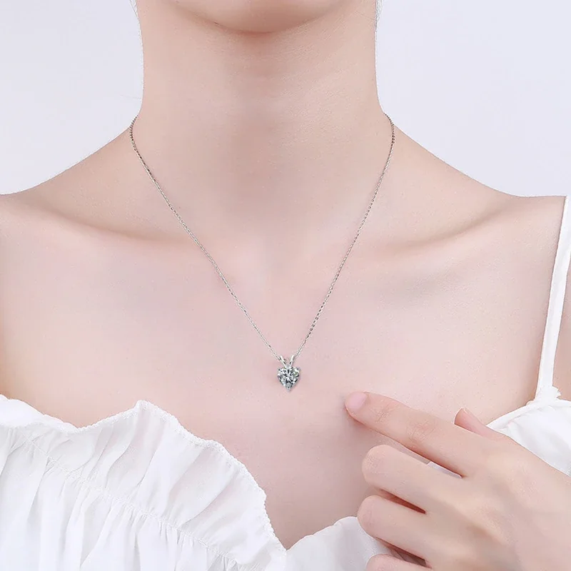 Radiant 925 sterling silver Heart-Cut Prong Pendant Necklace