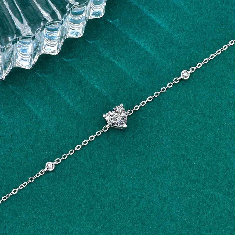 Delicate 925 Sterling Silver Heart Prong-Set Station Bracelet