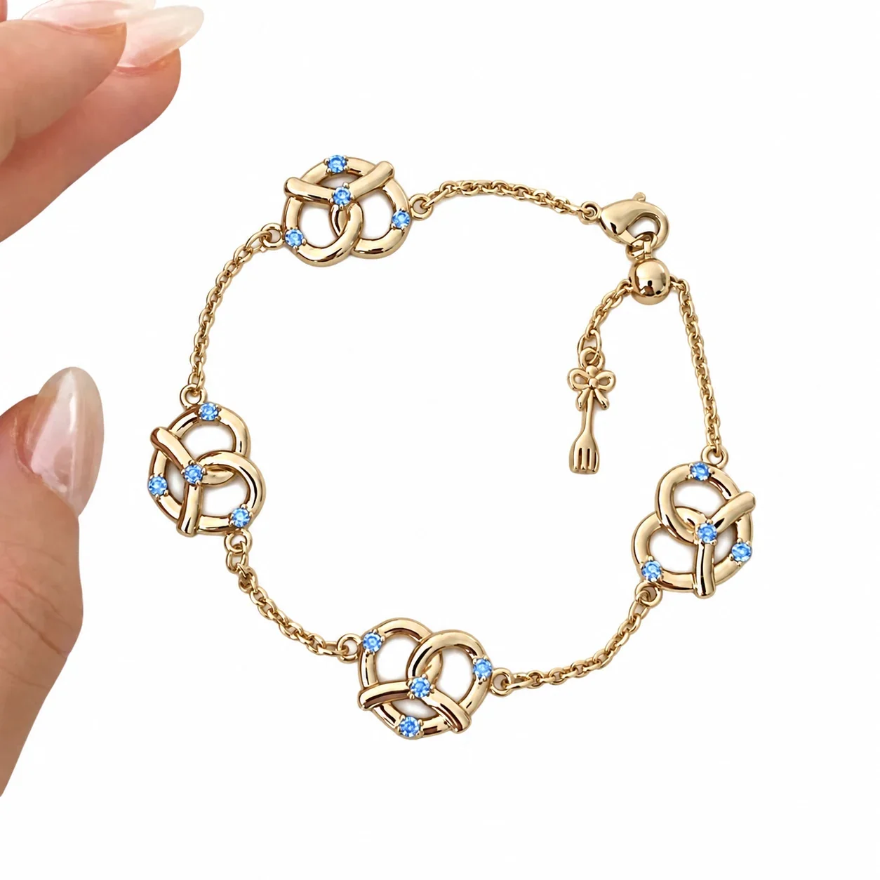 Vintage Copper Gold-Plated Knot Motif Blue Stone Bracelet