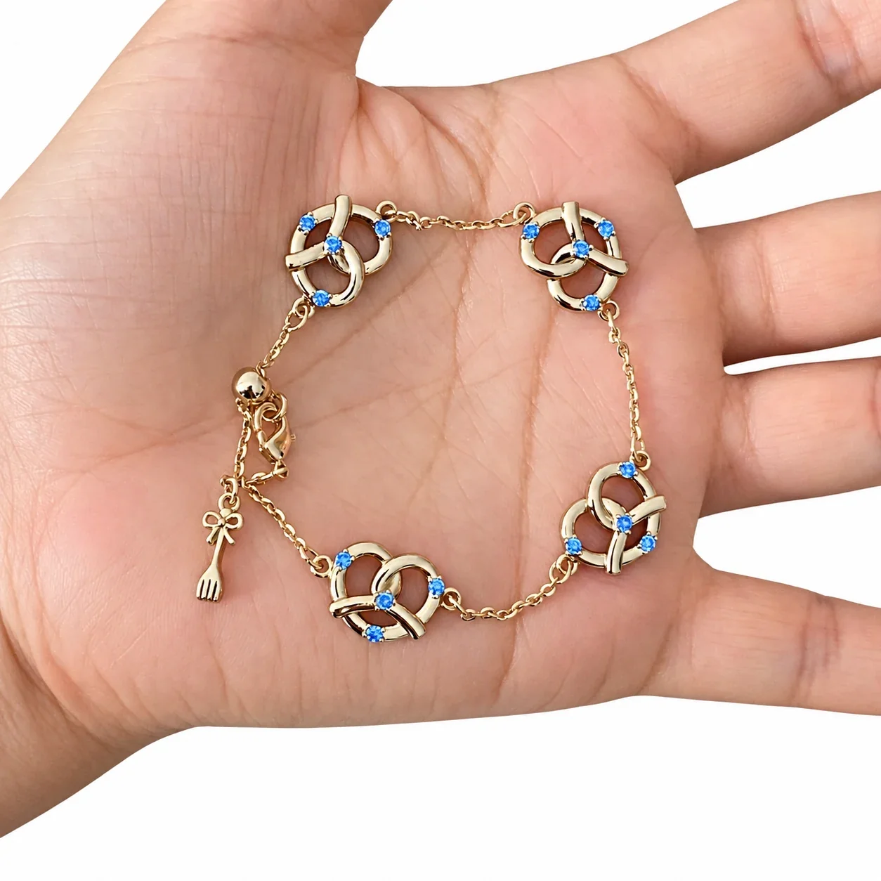 Vintage Copper Gold-Plated Knot Motif Blue Stone Bracelet