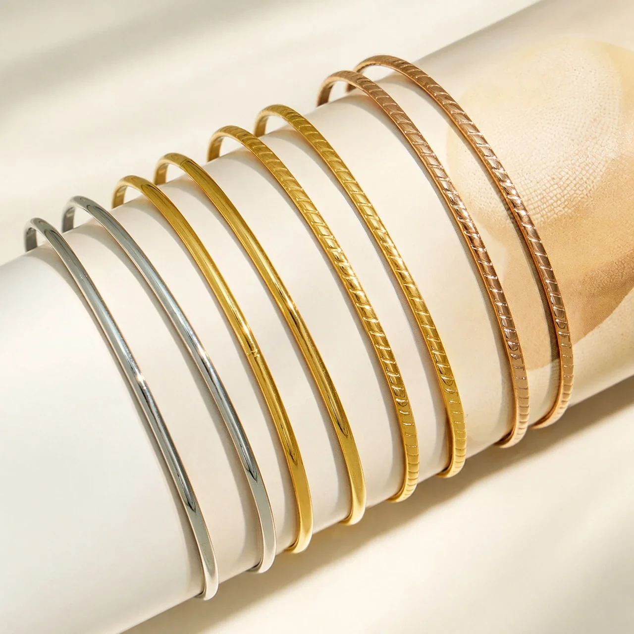 Refined Ribbed Slim Stainless Steel Bangle