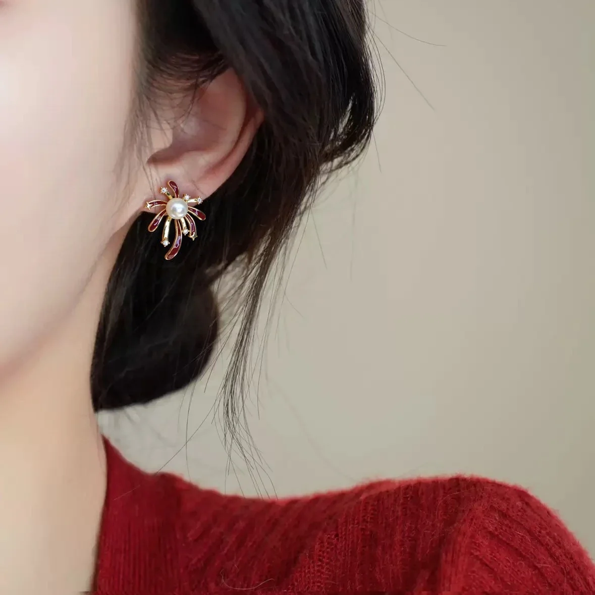 Red Enamel Motif Gold-Plated Freshwater Pearl Earrings - Enamel Firework