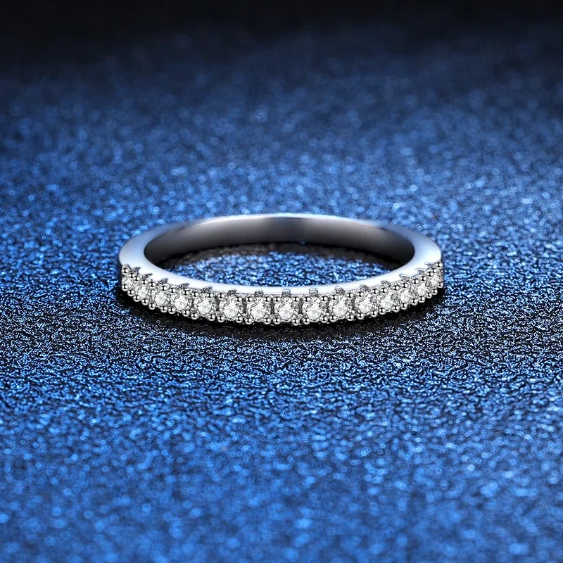 Refined Platinum-Plated Pavé Slim 925 Sterling Silver Ring
