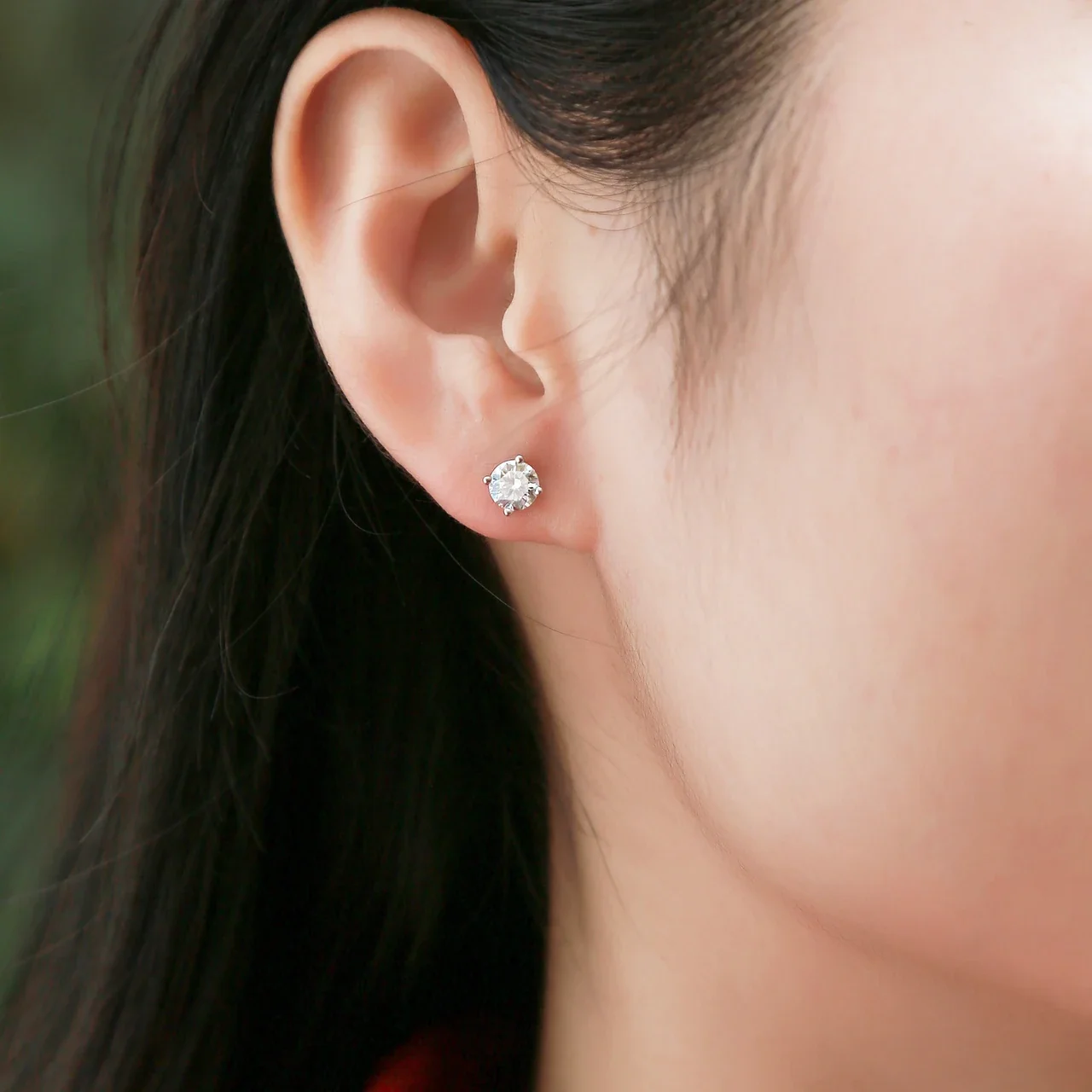 Minimal 925 Sterling Silver Four-Prong Moissanite Stud Earrings