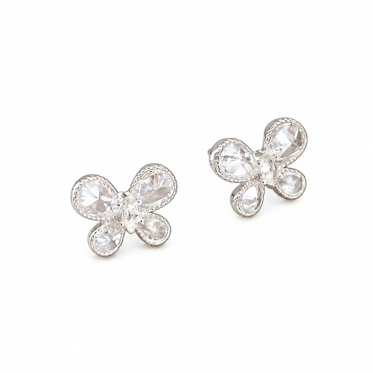 Delicate 925 Sterling Silver Pear-Cut Butterfly Stud Earrings - Silver