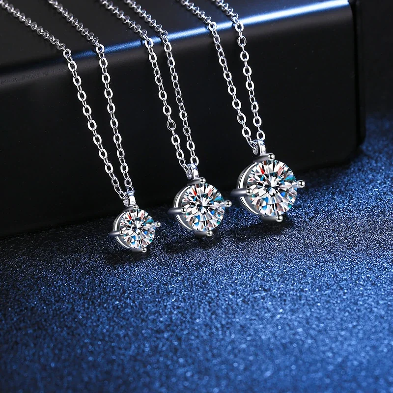 Delicate 925 Sterling Silver Four-Prong Round Moissanite Necklace - High-Carbon Stone 9 mm