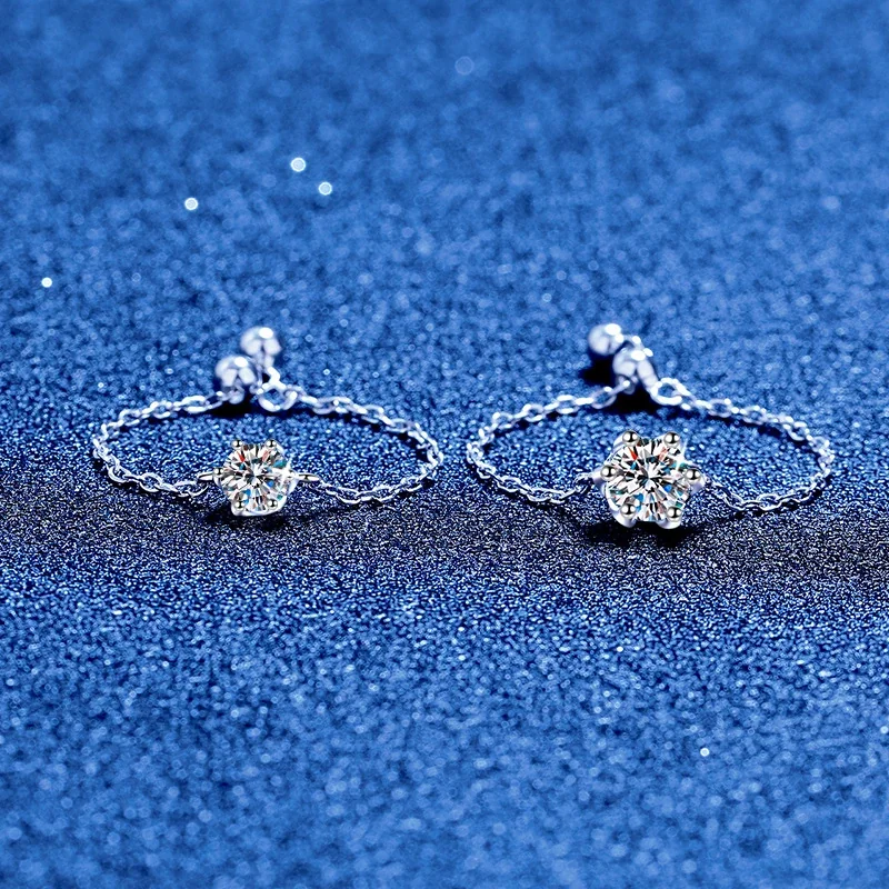 Delicate 925 sterling silver six-prong moissanite Chain Ring