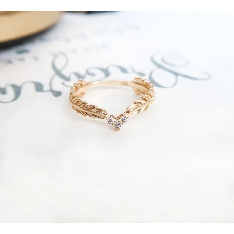 Botanical Copper Gold-Plated Leaf V-Point Stone Ring