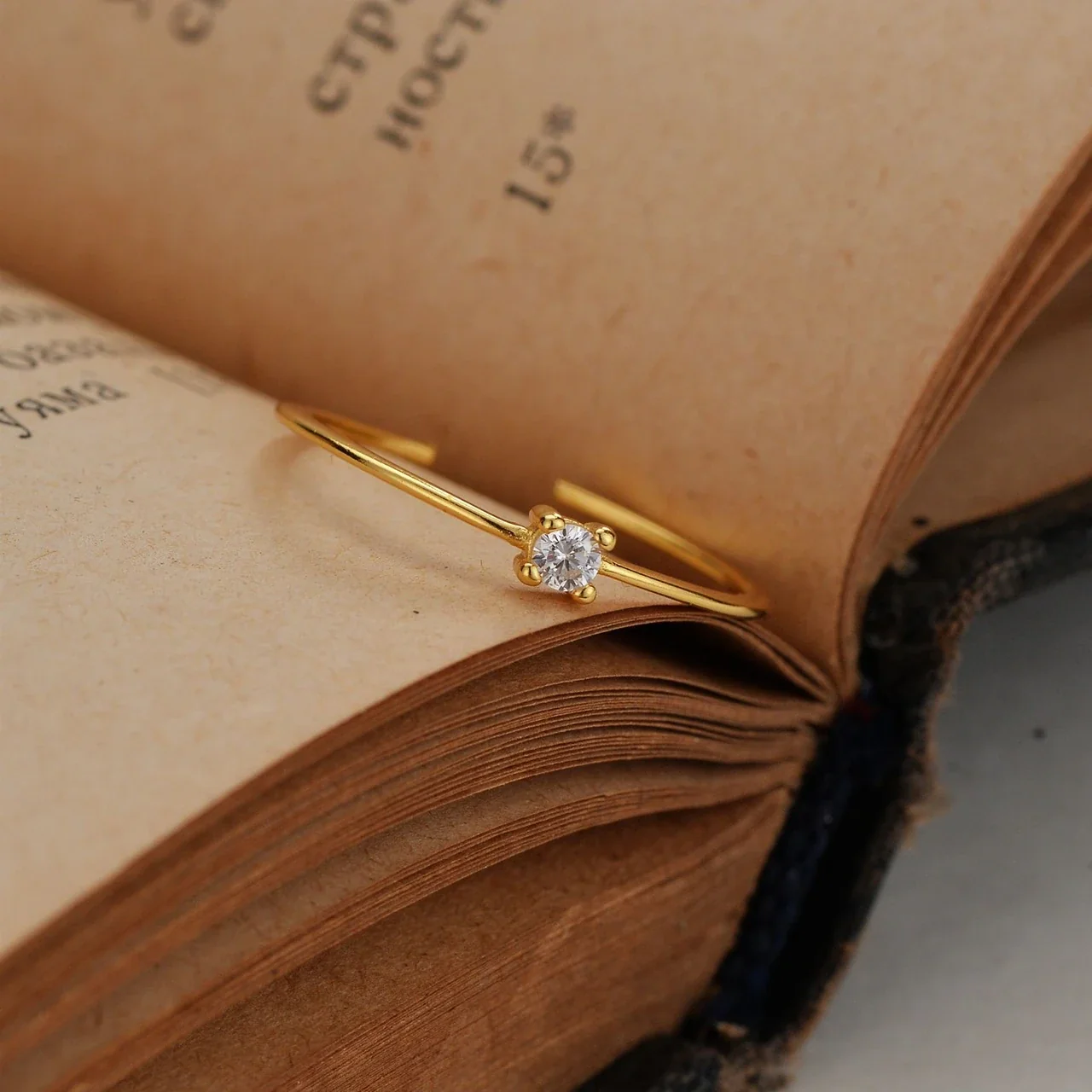 Minimal 925 Sterling Silver Open Four-Prong CZ Ring
