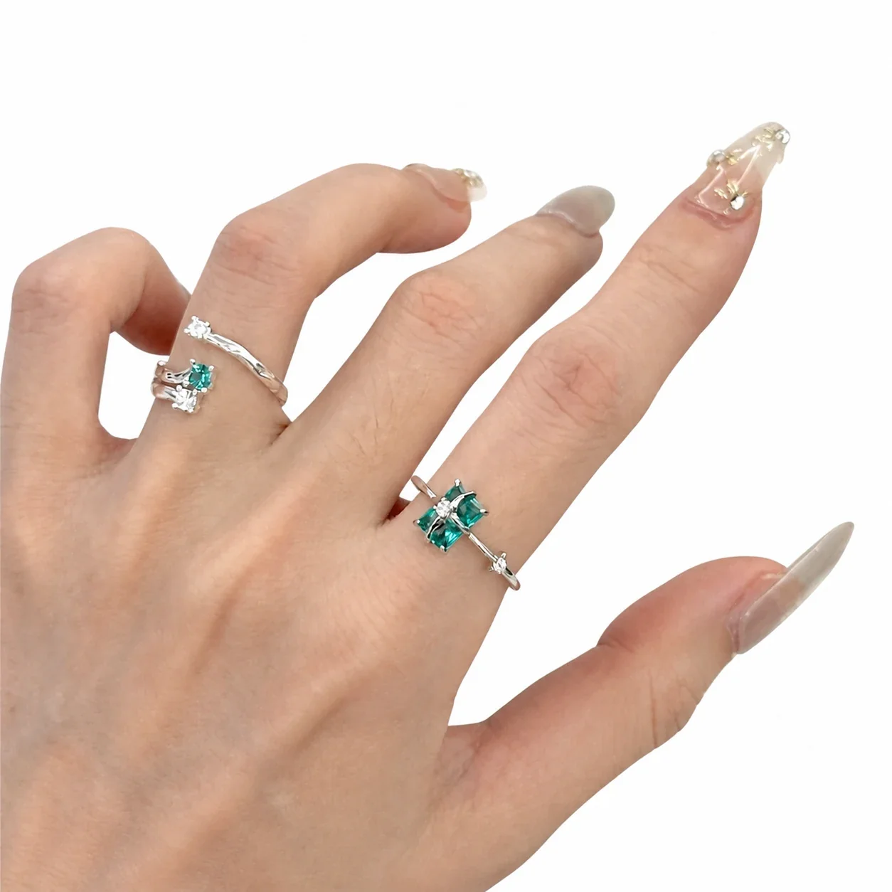 Ethereal Silver-Plated Emerald-Cut Star Accent Copper Ring - Silver Mint and Ice