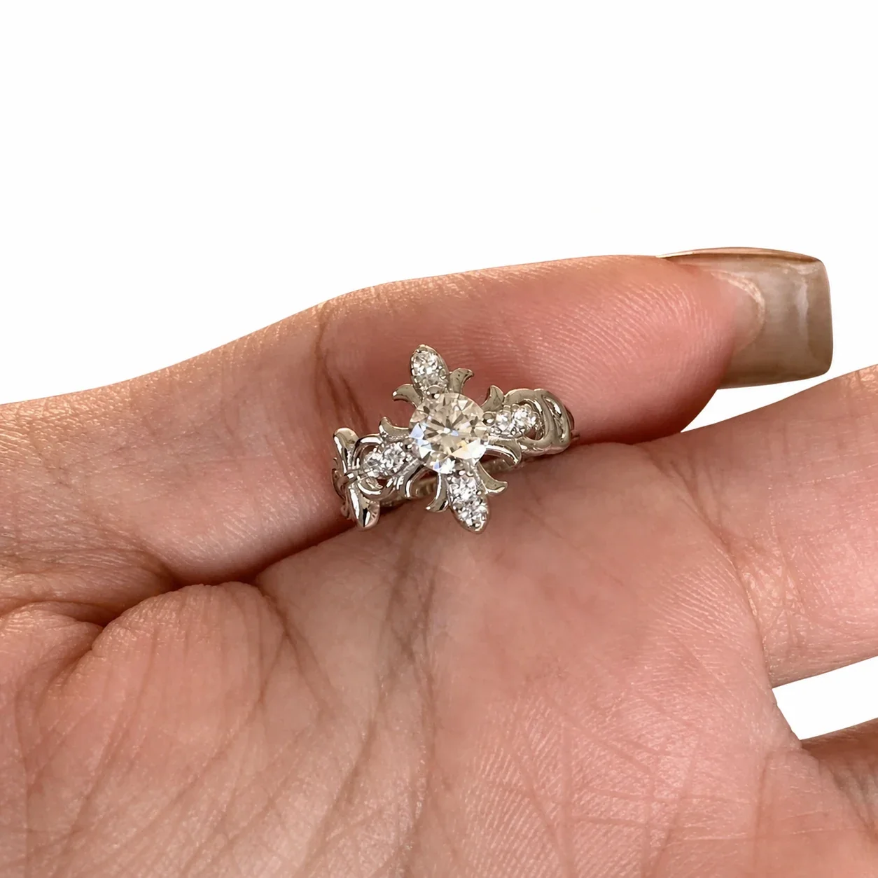 Ornate Fleur-de-Lis Round CZ Silver-Plated Copper Ring