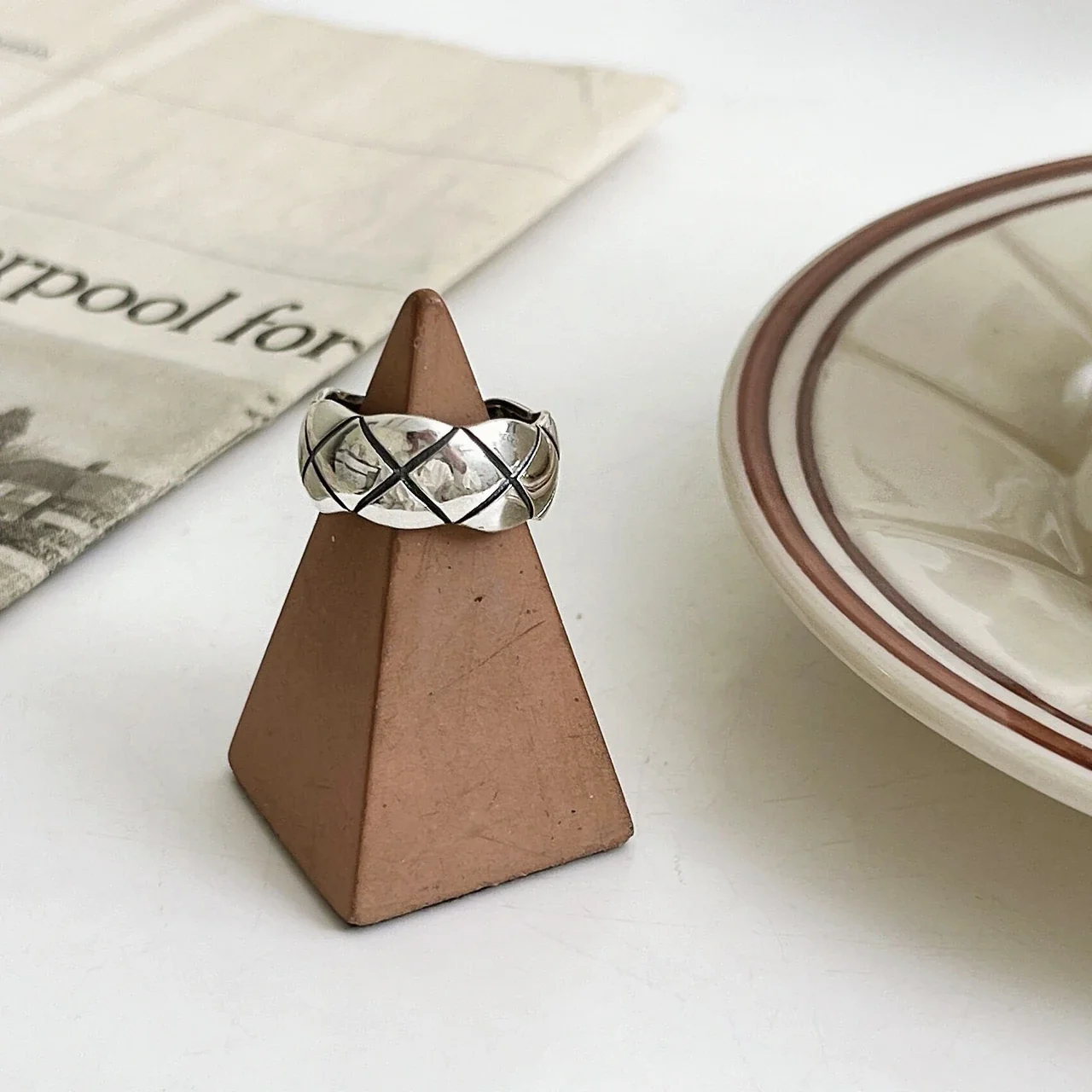 Polished Diamond-Grid Open 925 Sterling Silver Ring - Silver Wide