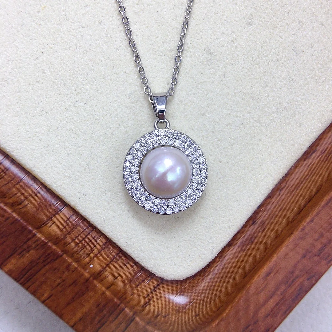 Refined Silver-Plated Pavé Halo Button Pearl Pendant Necklace