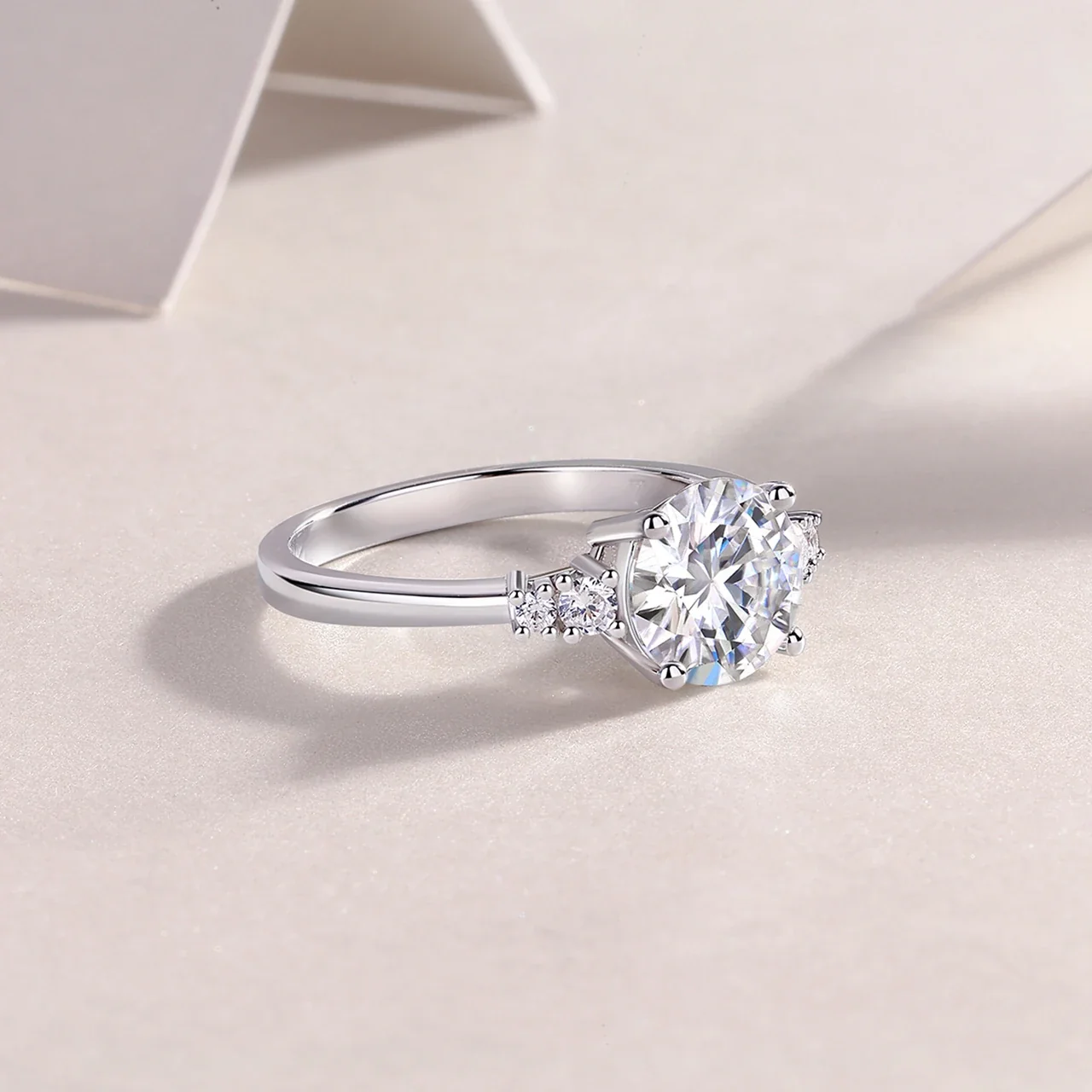 Radiant 925 Sterling Silver Round Cluster Moissanite Ring