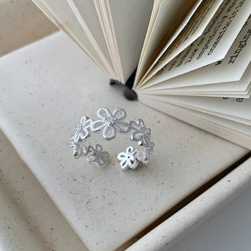 Botanical 925 Sterling Silver Ribbed Openwork Flower Ring
