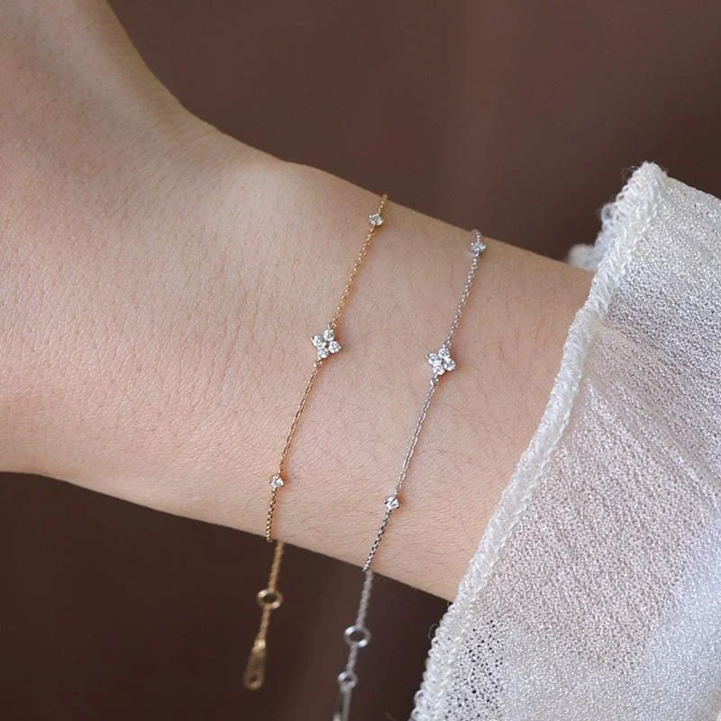 Delicate 18K Gold-Plated Four-Stone Flower Bracelet