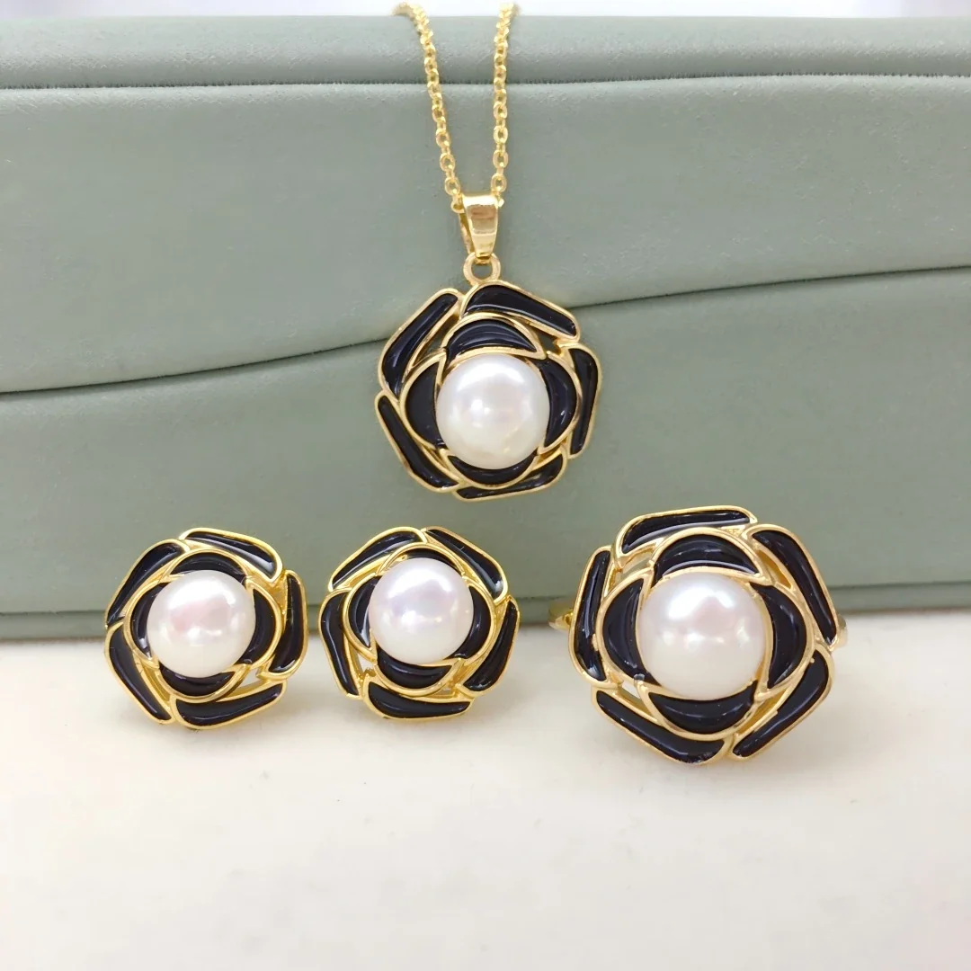 Dramatic Black Camellia Freshwater Pearl Jewelry Set