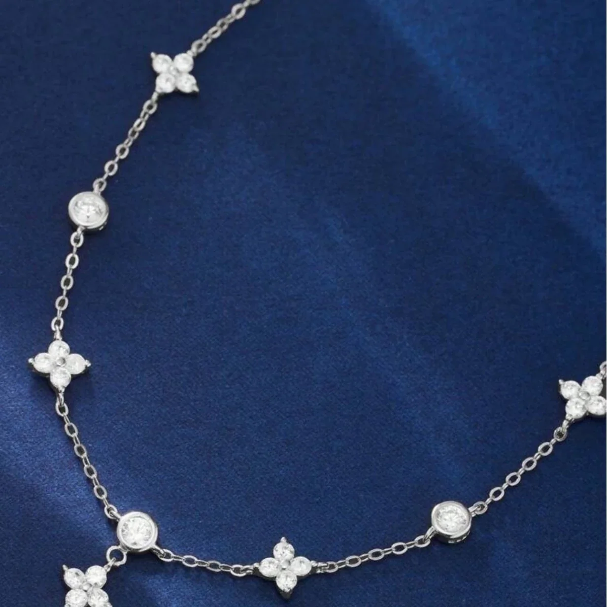 Delicate Clover & Bezel Round 925 Sterling Silver Anklet
