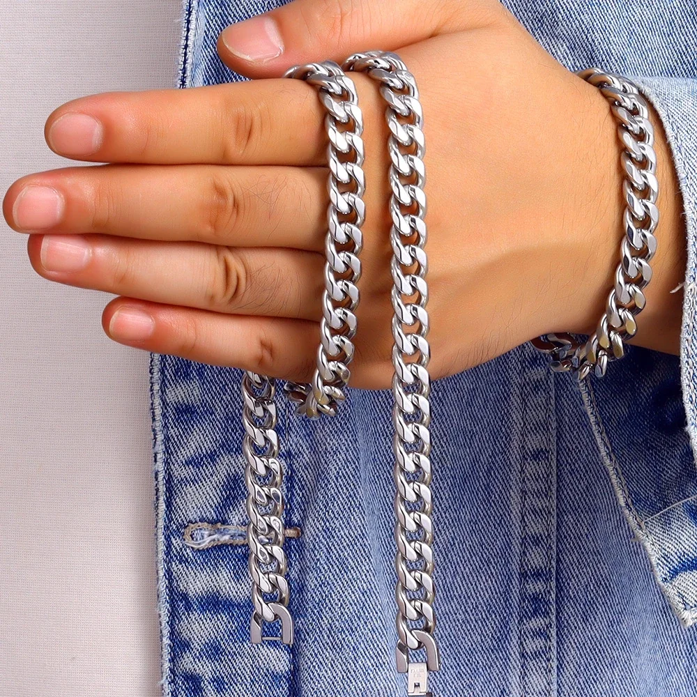 Bold Stainless Steel Faceted Cuban Link Chain Bracelet