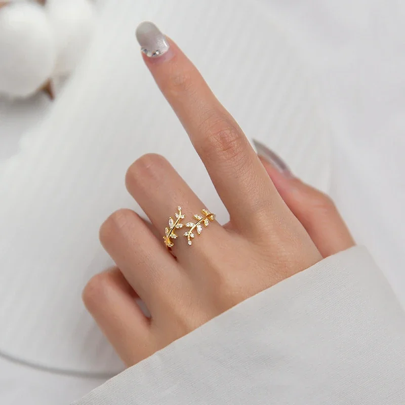 Botanical 925 Sterling Silver Open Leaf Crystal Ring