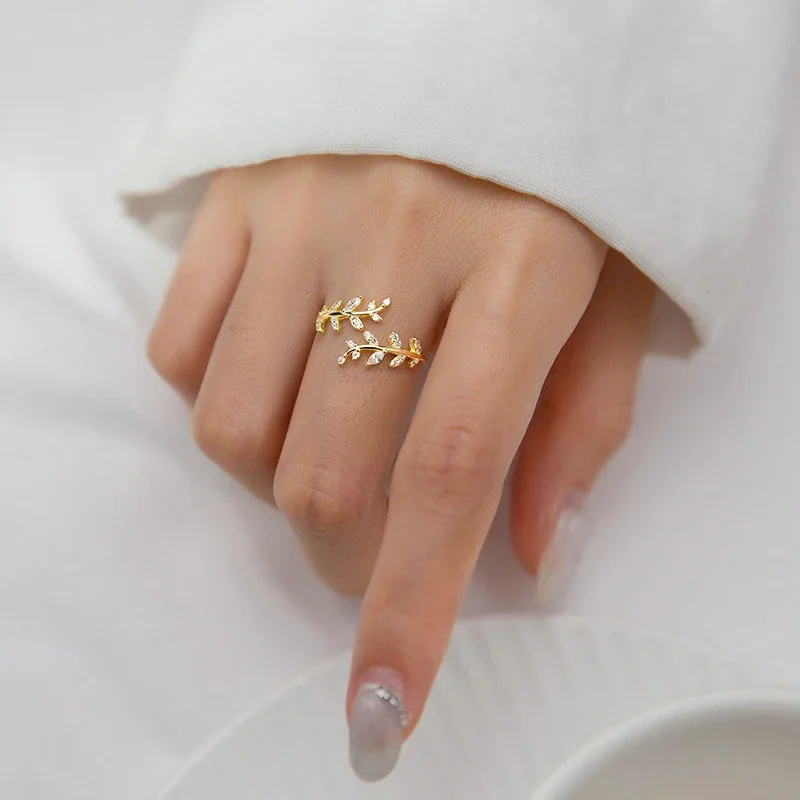 Botanical 925 Sterling Silver Open Leaf Crystal Ring