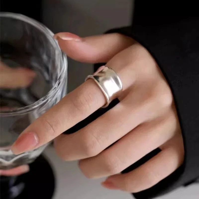 Sculptural 925 sterling silver wavy wide-band open ring