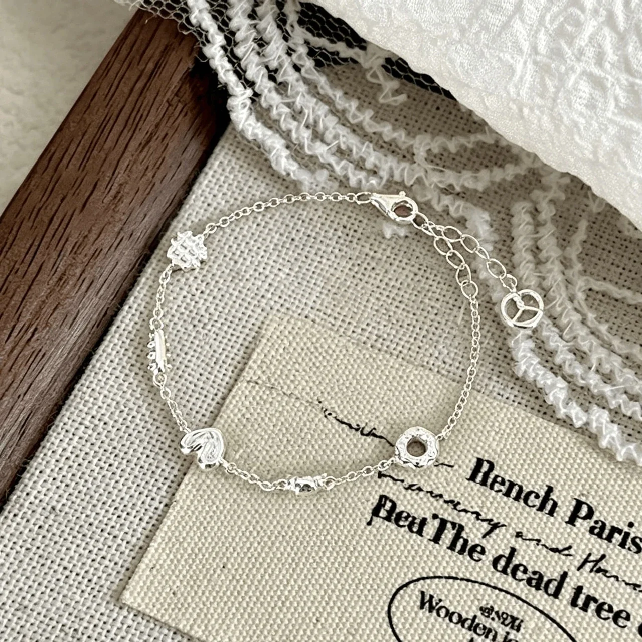 Playful Donut Heart 925 Sterling Silver Chain Bracelet - Silver
