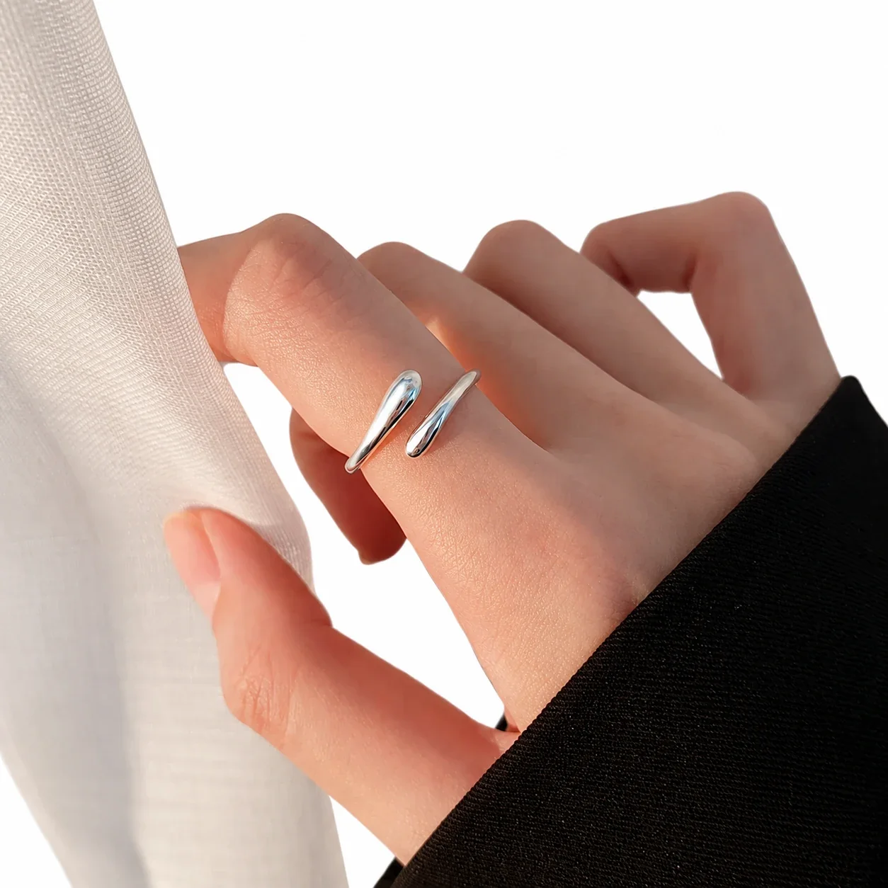 Sculptural 925 Sterling Silver Teardrop Open Ring