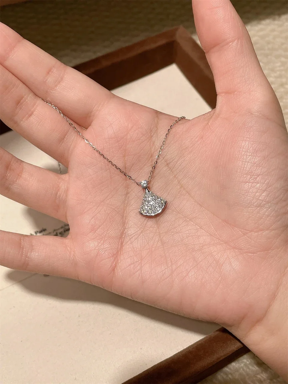 Radiant Fan Pavé 925 Sterling Silver Pendant Necklace - Silver