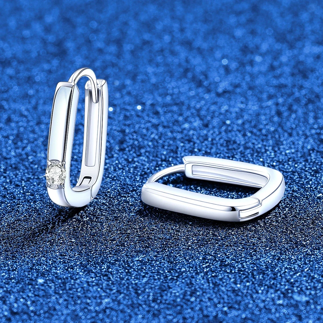 Sleek U-Shaped 925 Sterling Silver Round Prong Hoop Earrings