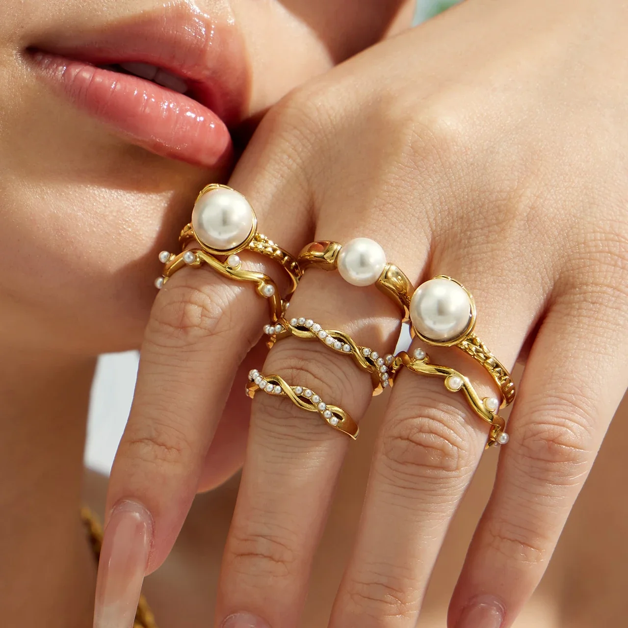Sculptural Pearl-Effect Wave Gold-Plated Stainless Steel Ring
