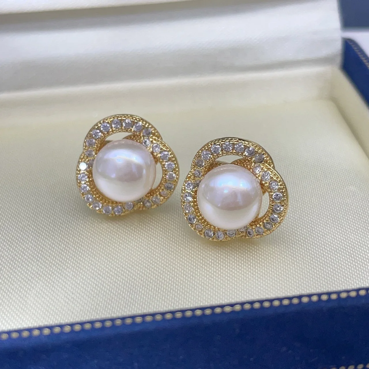 Open Nest Freshwater Pearl Beaded Pavé Stud Earrings
