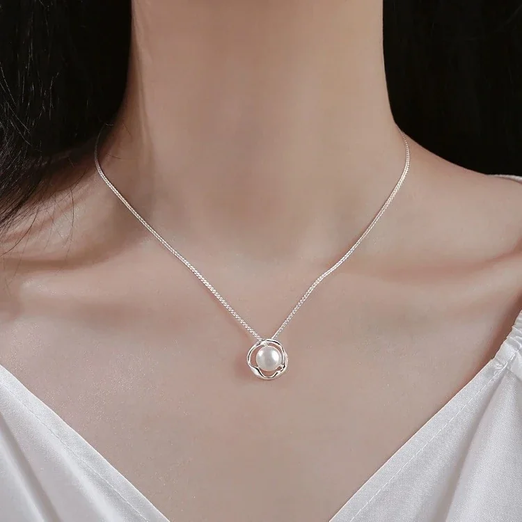 Fluid 925 Sterling Silver Pearl Wavy Frame Necklace