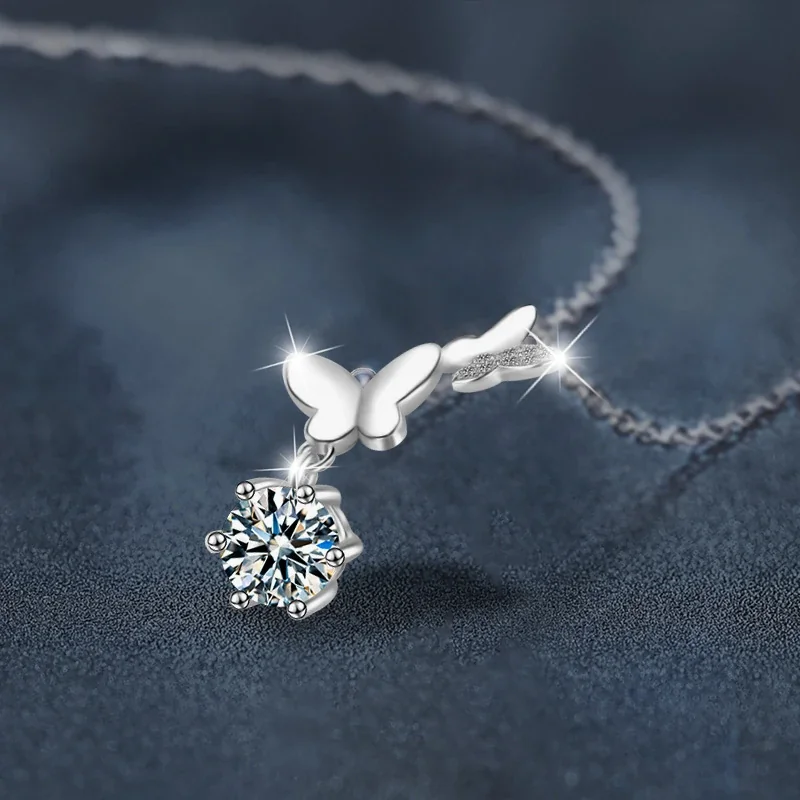 Graceful 925 Sterling Silver Triple Butterfly Round Pendant Necklace