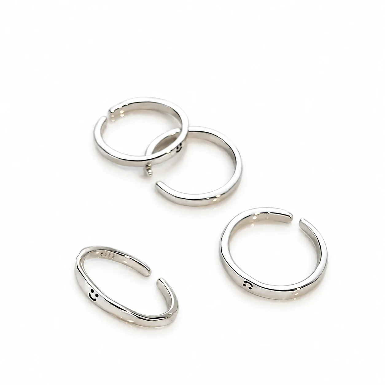 Playful 925 Sterling Silver Smiley Open-Front Ring