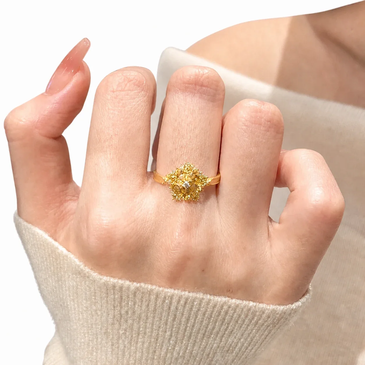 Sparkling Snowflake Cluster Gold-Plated Copper Open Ring