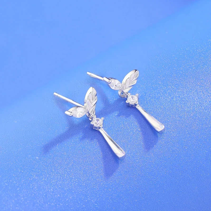 Delicate 925 Sterling Silver Leaf Marquise Drop Earrings - Platinum-Tone