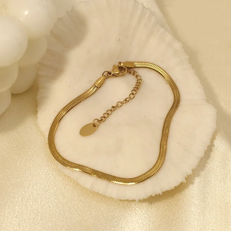 Sleek Gold-Plated Snake Chain Necklace Bracelet Set