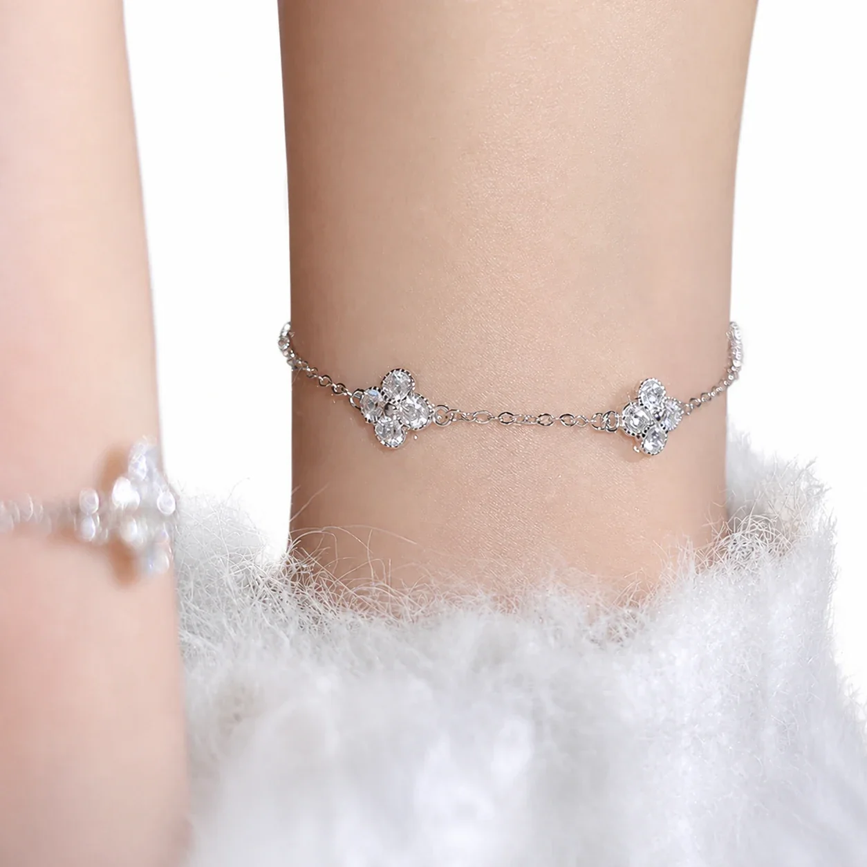 Delicate Clover Pavé Crystal 925 Sterling Silver Bracelet
