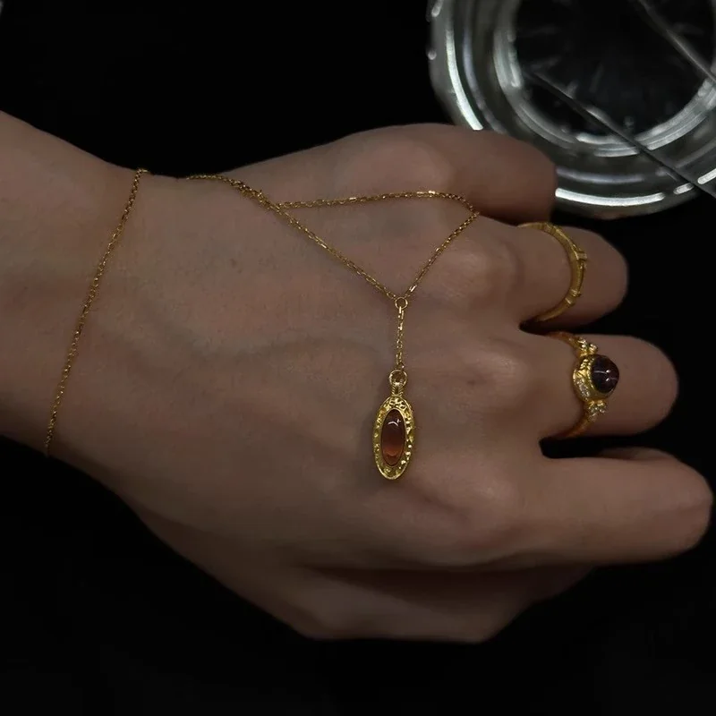 Vintage Gold-Plated Oval Amber Crystal Copper Necklace