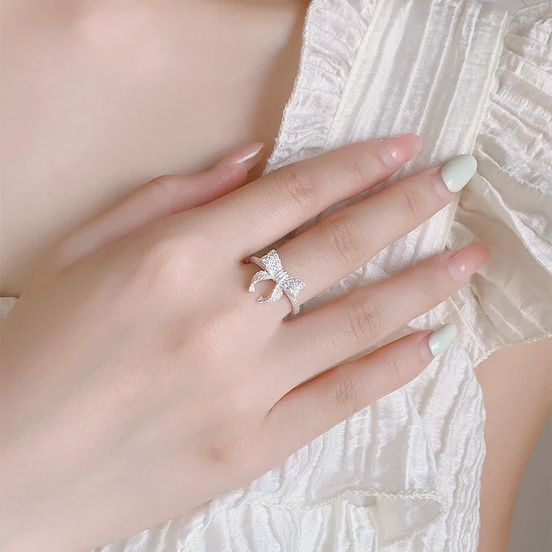Delicate Silver-Plated Openwork Bow Beaded Copper Cuff Ring