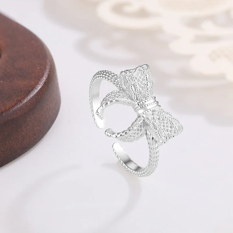 Delicate Silver-Plated Openwork Bow Beaded Copper Cuff Ring - Silver