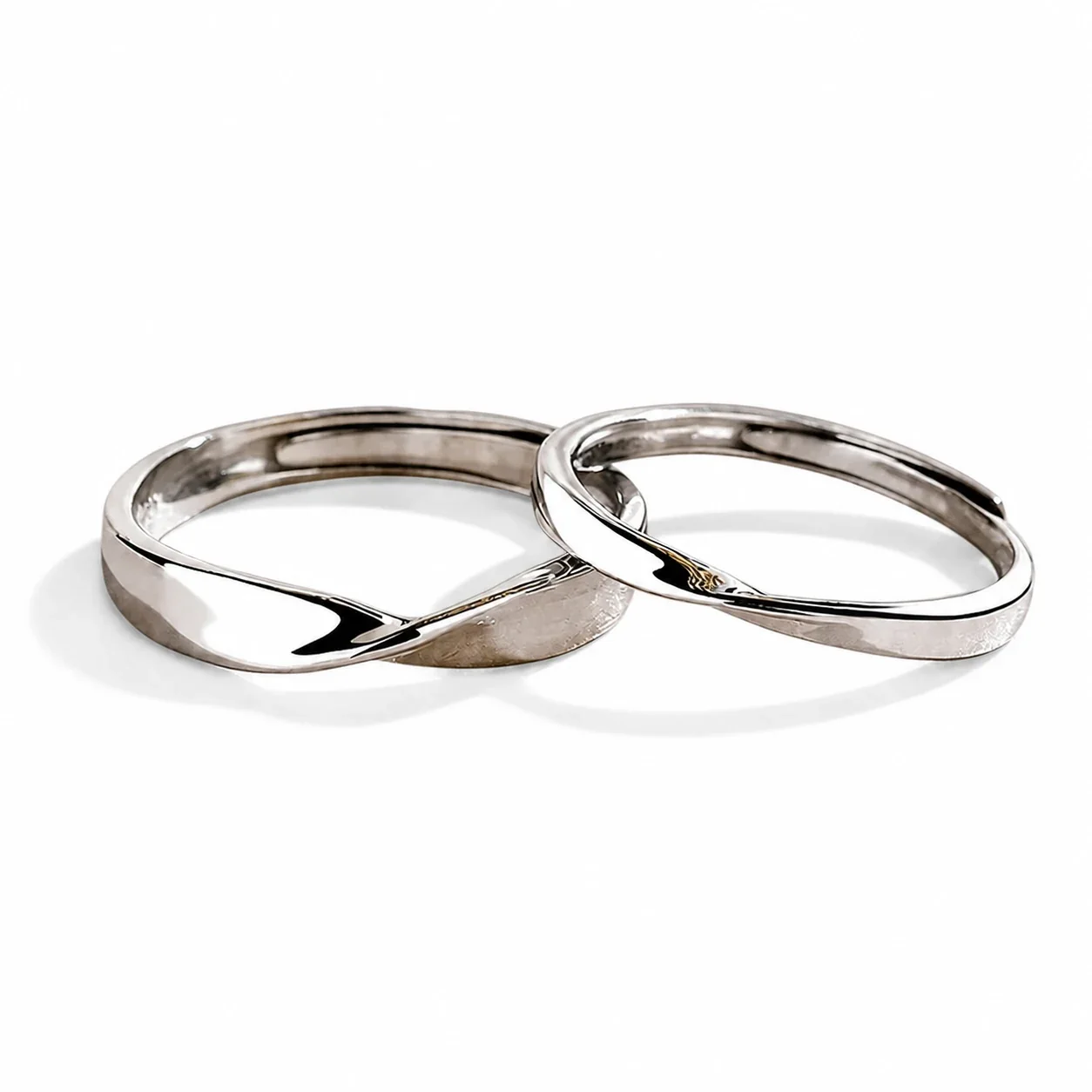 Sculptural Mobius Twist Open-Band 925 Sterling Silver Ring