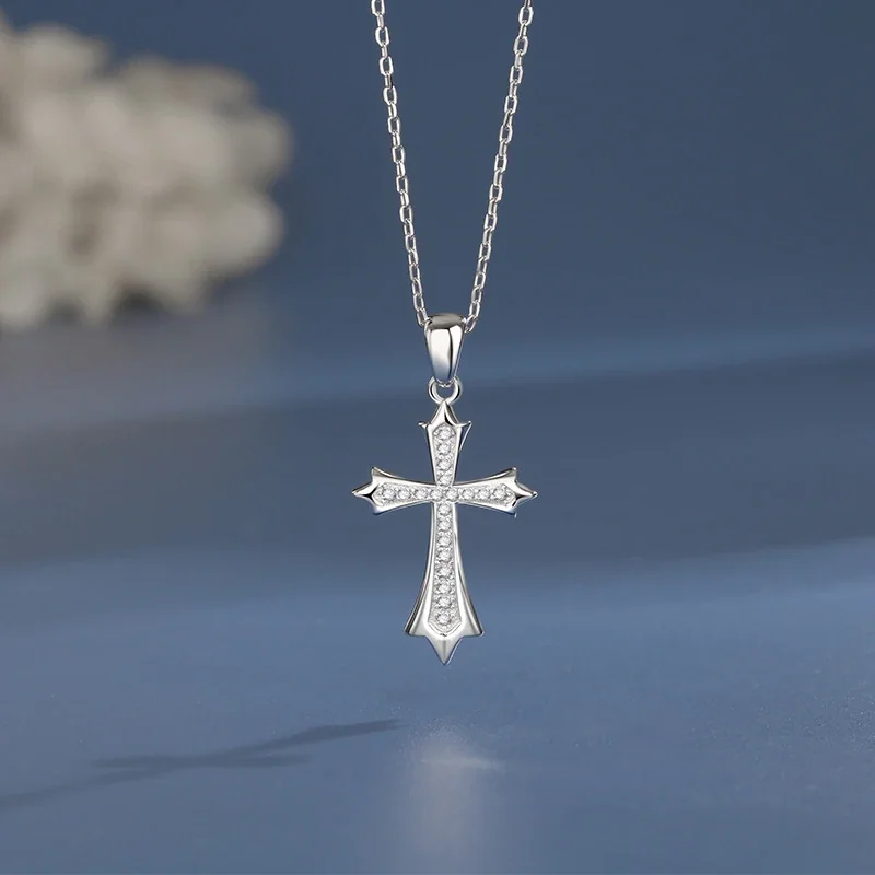 Ornate 925 Sterling Silver Pavé Pointed Cross Pendant