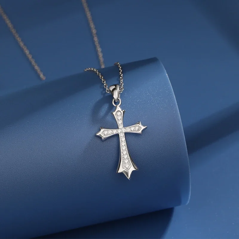 Ornate 925 Sterling Silver Pavé Pointed Cross Pendant